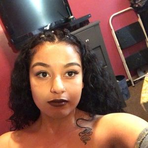 Meet your Posher, Zalissa